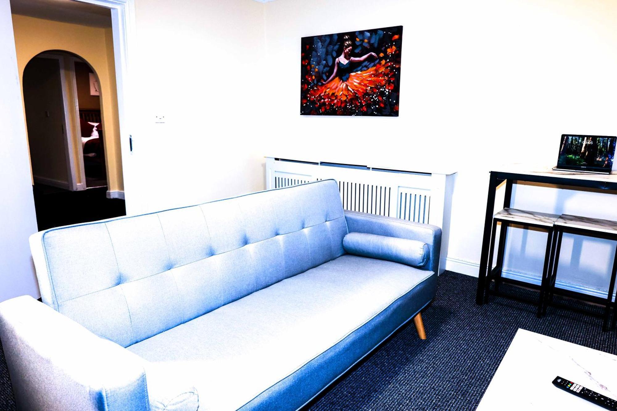 Lausory King Bed Living Your Luxe Home Away Nottingham Exteriör bild